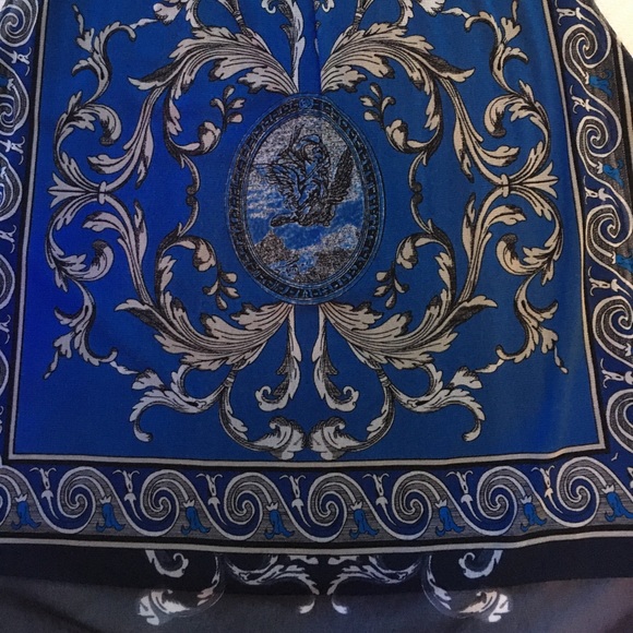 Hi-low Top W/Sheer Patterned Overlay - Picture 9 of 9